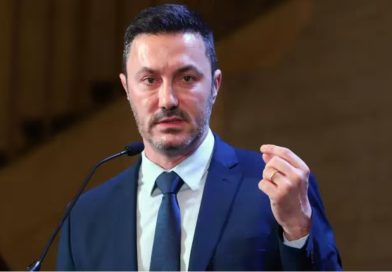 La chicana de Luis Petri