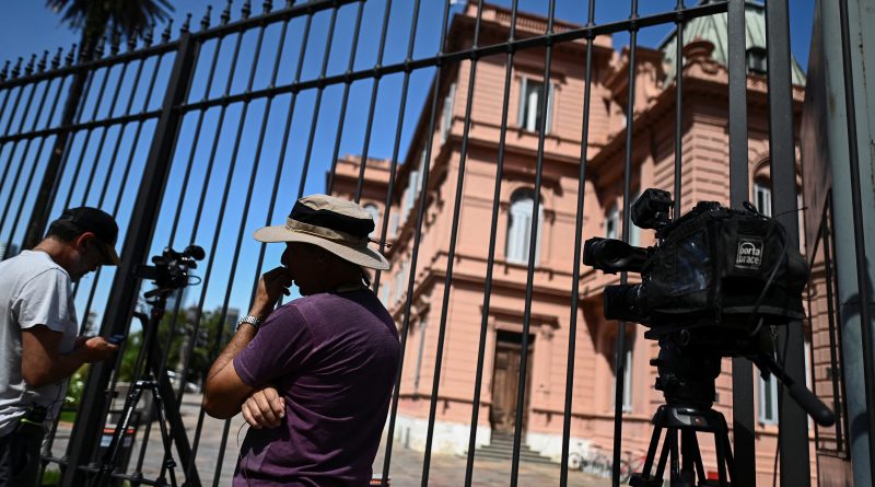 Prohíben a la prensa entrar a La Rosada