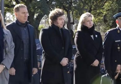 Homenaje a los policías caídos