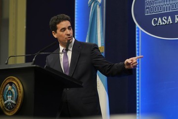Ravier desmintió la frase “país bananero”