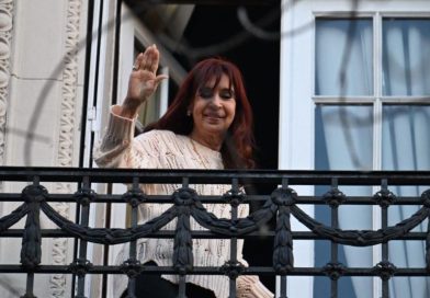 Más embargos a Cristina