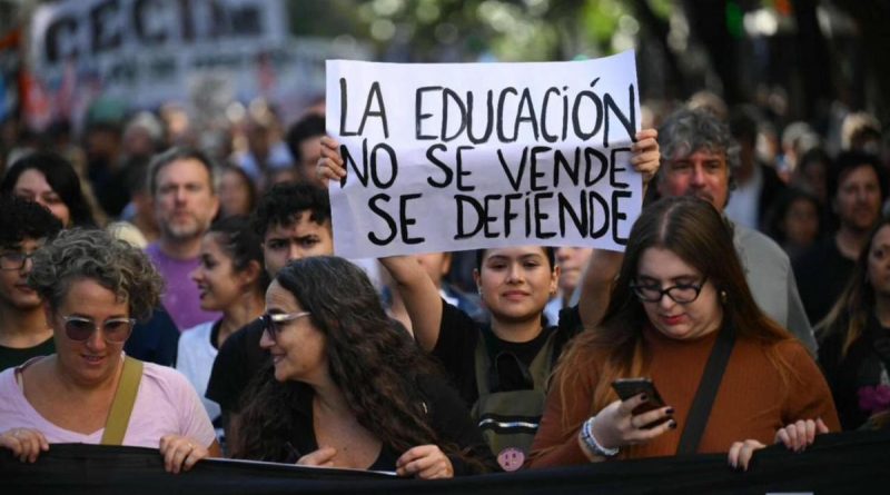 Rige el Paro Docente con movilización