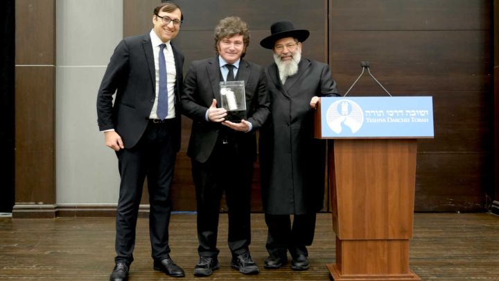 Premiado por la defensa del pueblo judío