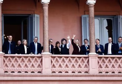 El Presidente salió al balcón