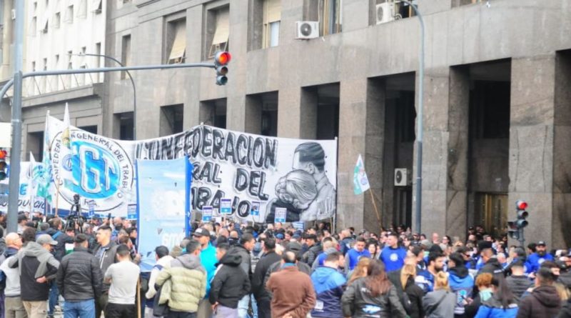 La CGT vuelve a marchar por el microcentro