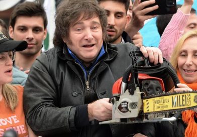 Milei recortó 72 mil empleos en el Estado Milei recortó 72 mil empleos en el Estado